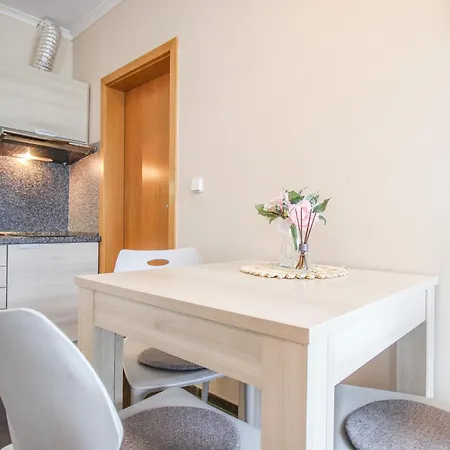 Resident B-1 By Interhome *